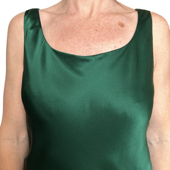 LAFAYETTE 148 NEW YORK Silk Tank Top in Emerald Green 4 - Picture 5 of 14